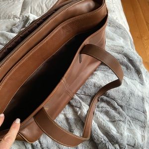 HAMPTON Leather Tote Lap Top Case Bag. Like new.